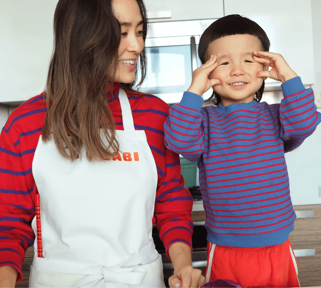 Cabi Apron & Cooking Chopsticks